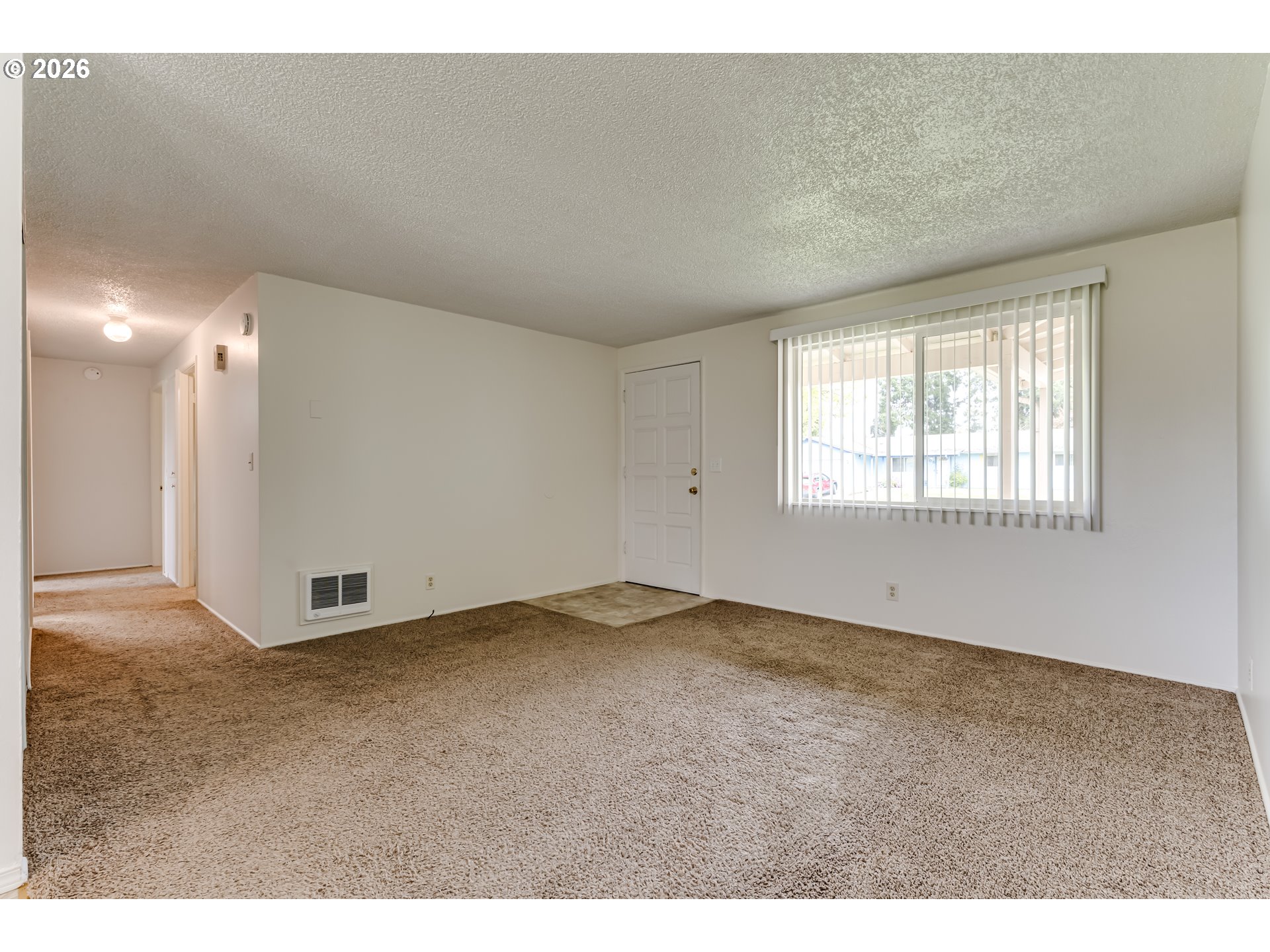 1104 56th Street Springfield, OR 97478 - Photo 5 of 38