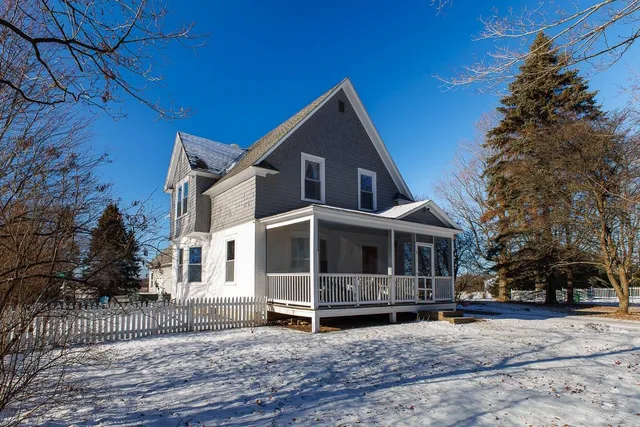 $559,000 | 63 Adams School Road, Grand Isle, VT 05458