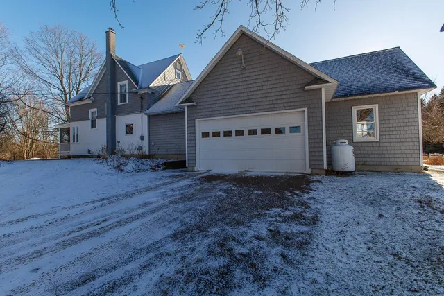 $559,000 | 63 Adams School Road, Grand Isle, VT 05458