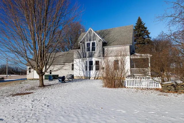 $559,000 | 63 Adams School Road, Grand Isle, VT 05458