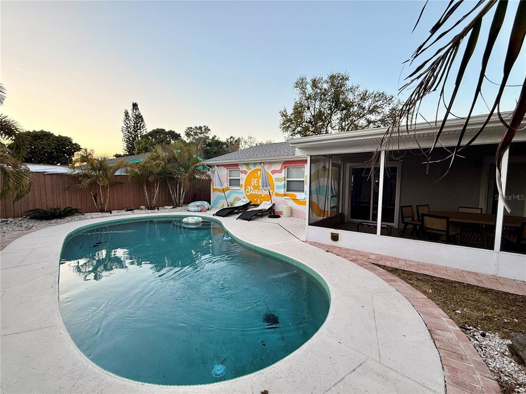 7812 Powder Horn Circle Largo, FL 33773 - Photo 12 of 32