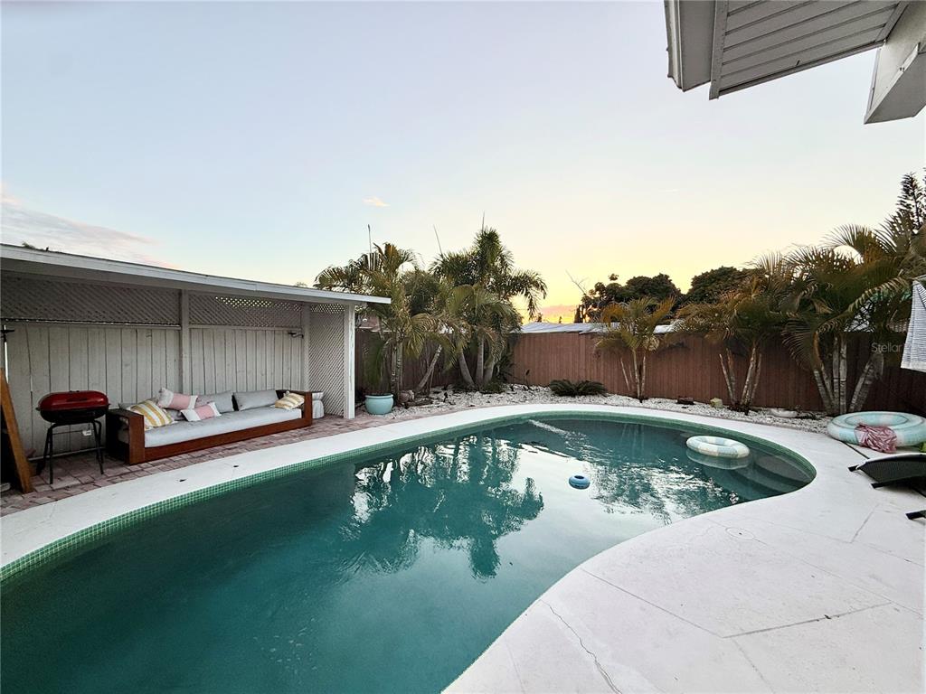 7812 Powder Horn Circle Largo, FL 33773 - Photo 13 of 32