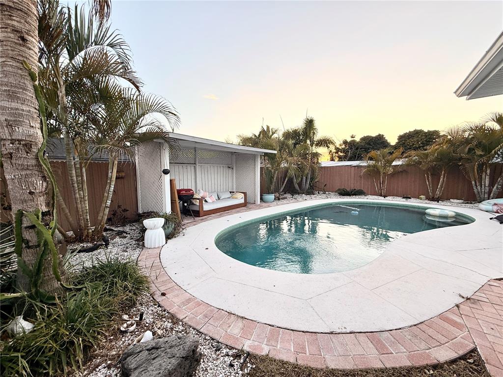 7812 Powder Horn Circle Largo, FL 33773 - Photo 14 of 32