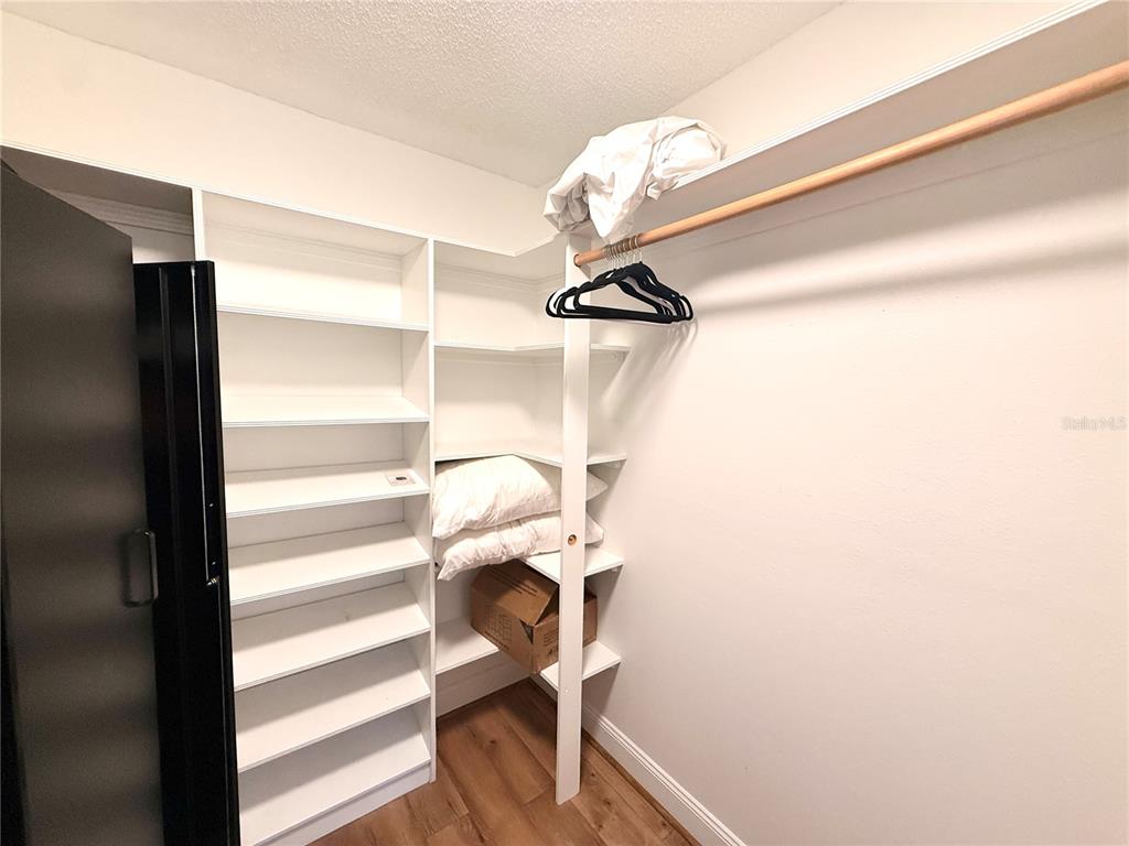 7812 Powder Horn Circle Largo, FL 33773 - Photo 18 of 32