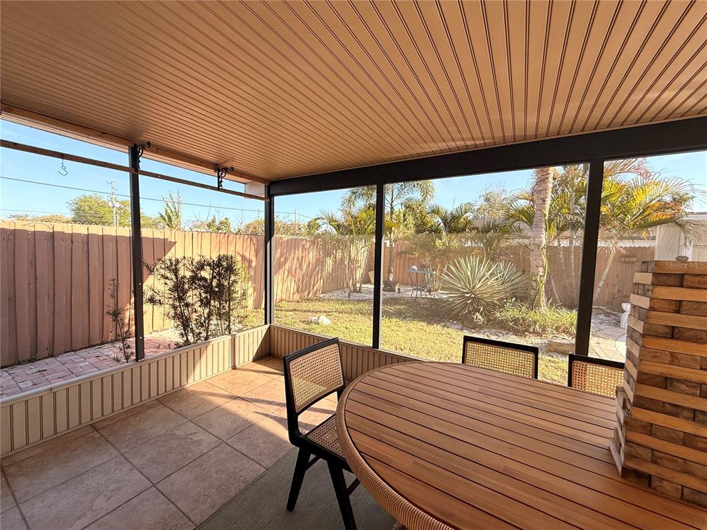 7812 Powder Horn Circle Largo, FL 33773 - Photo 24 of 32