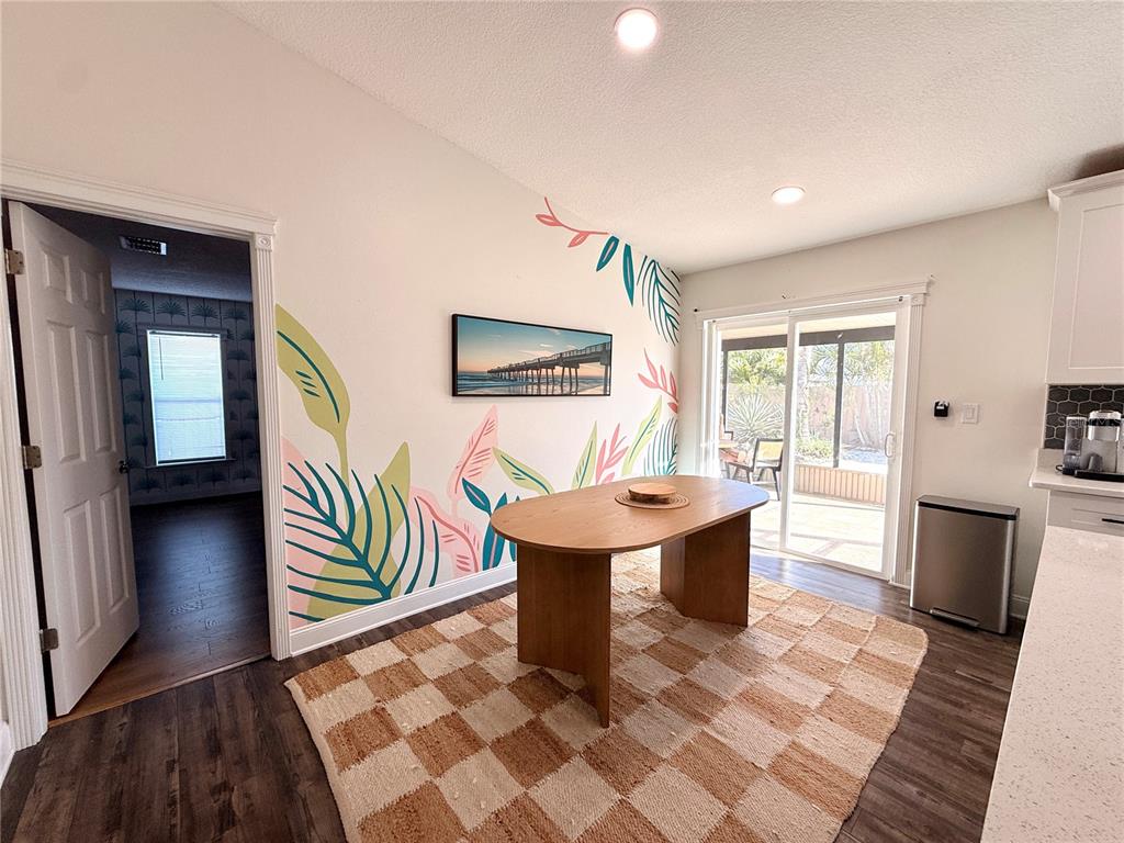 7812 Powder Horn Circle Largo, FL 33773 - Photo 8 of 32