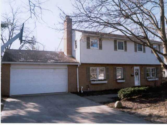 2453 Buckley Road Upper Arlington, OH 43220 - Photo 1 of 1