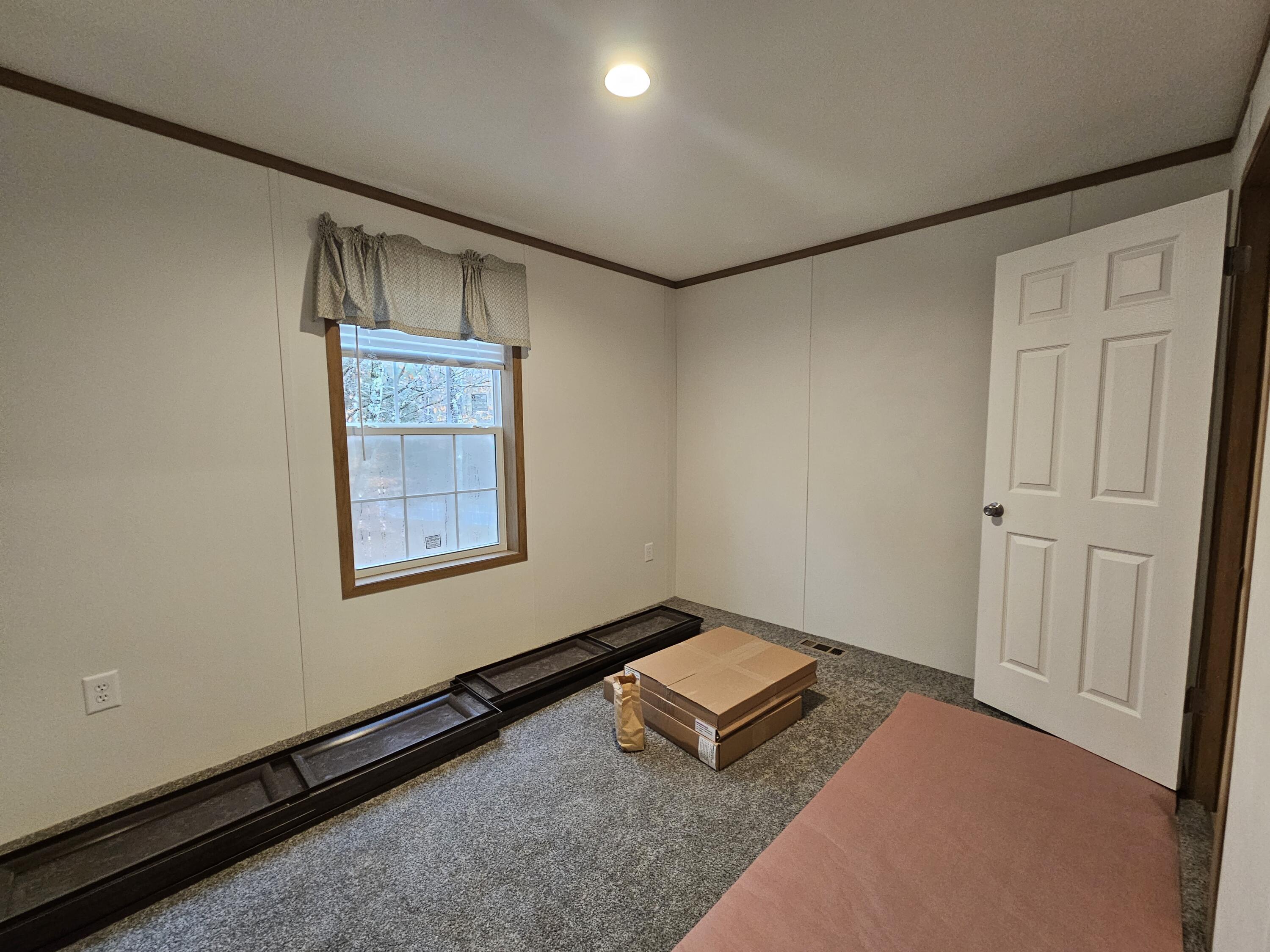 738 East Pittston Road Pittston, ME 04345 - Photo 14 of 26 20231107_141232