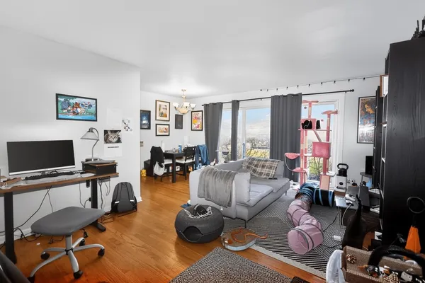 $142,000 | 10111 Old Orchard Court, Unit 102, Skokie, IL 60076