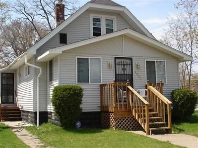 2605 8th Street Muskegon, MI 49444 - Photo 1 of 17 front of home
