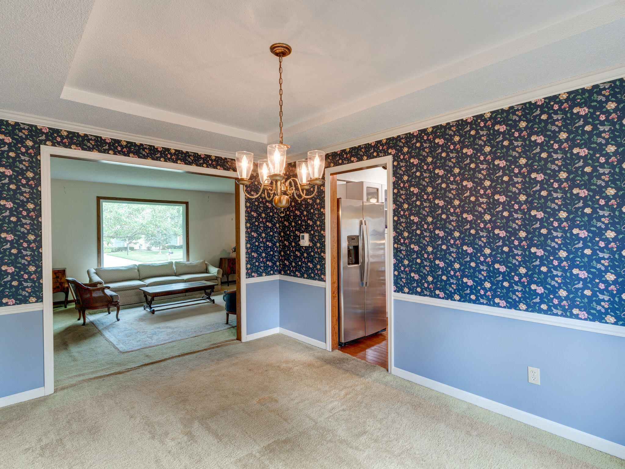 12912 Wembly Road Carmel, IN 46033 - Photo 9 of 35 Gallery Image 9