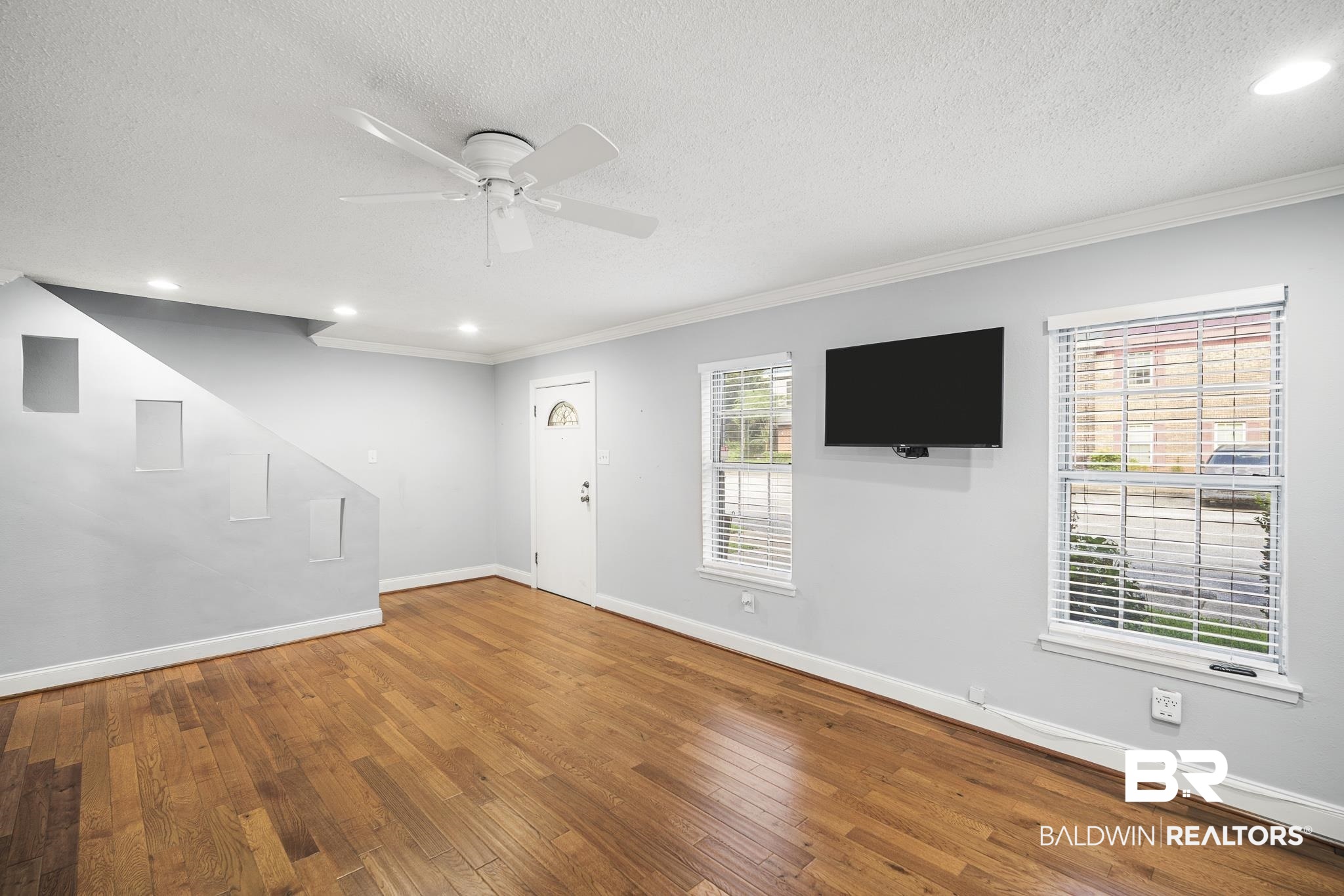 4017 Cottage Hill Road, Unit 68 Mobile, AL 36609 - Photo 3 of 36 Living Room