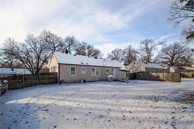 $230,000 | 5109 North Garfield Avenue, Kansas City, MO 64118