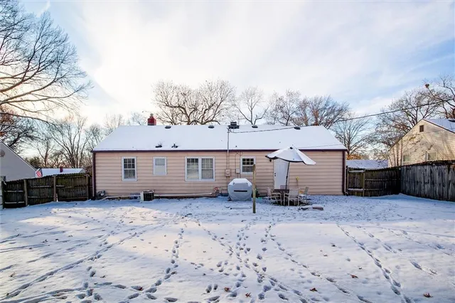 $230,000 | 5109 North Garfield Avenue, Kansas City, MO 64118