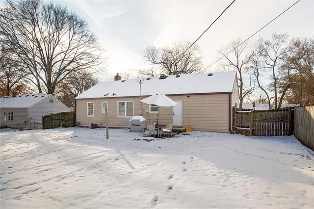 $230,000 | 5109 North Garfield Avenue, Kansas City, MO 64118