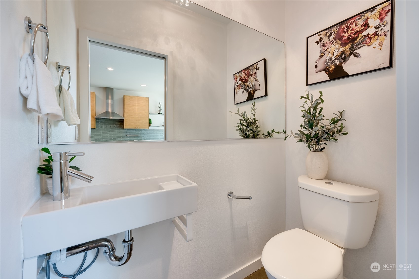 4254 Southwest Myrtle Street Seattle, WA 98136 - Photo 12 of 37 Gallery Image 12