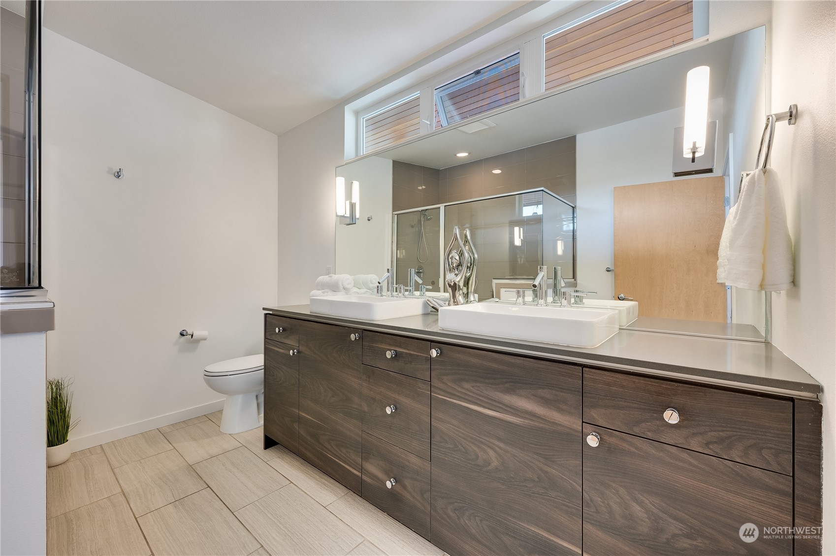 4254 Southwest Myrtle Street Seattle, WA 98136 - Photo 34 of 37 Gallery Image 34