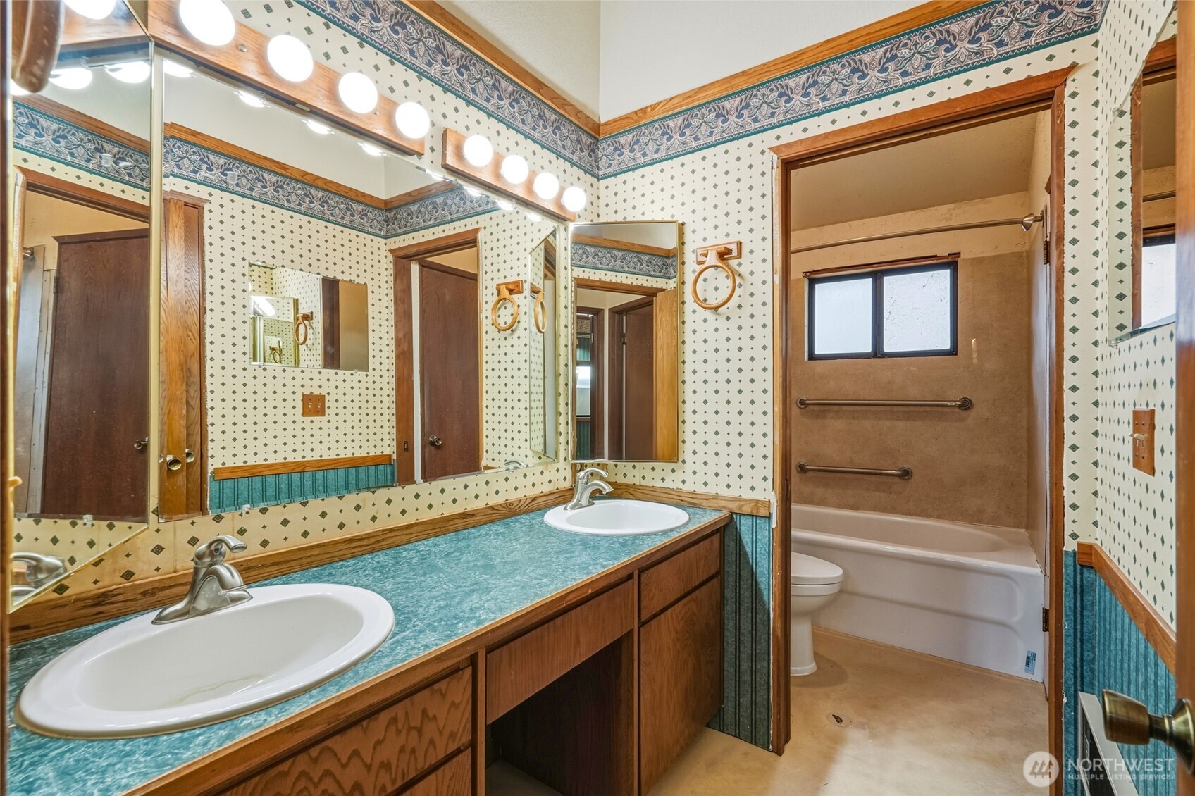 7172 Butler Hill Road Burlington, WA 98233 - Photo 18 of 35