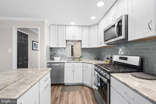 $549,000 | 7552 Blanford Court, Alexandria, VA 22315