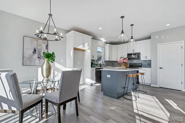 $538,708 | 533 Ryehill Drive, St. Peters, MO 63376