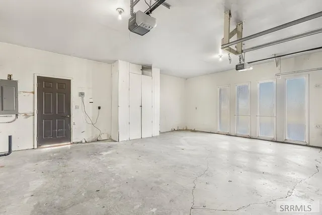 $575,000 | 143 South 1200 Road West, Blackfoot, ID 83221