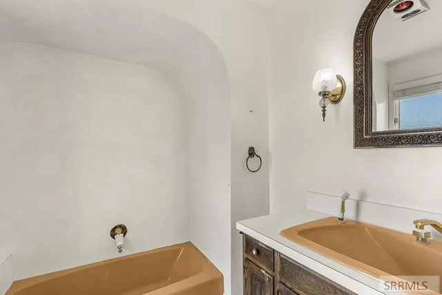 $575,000 | 143 South 1200 Road West, Blackfoot, ID 83221