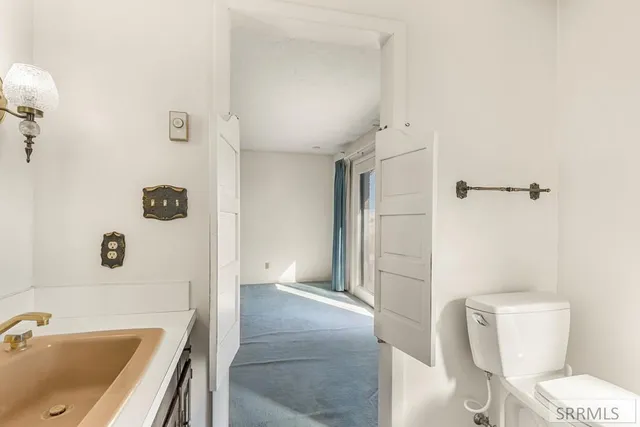 $575,000 | 143 South 1200 Road West, Blackfoot, ID 83221