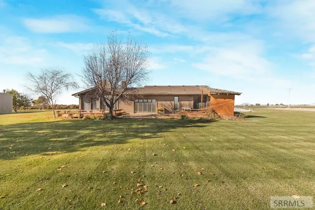 $575,000 | 143 South 1200 Road West, Blackfoot, ID 83221