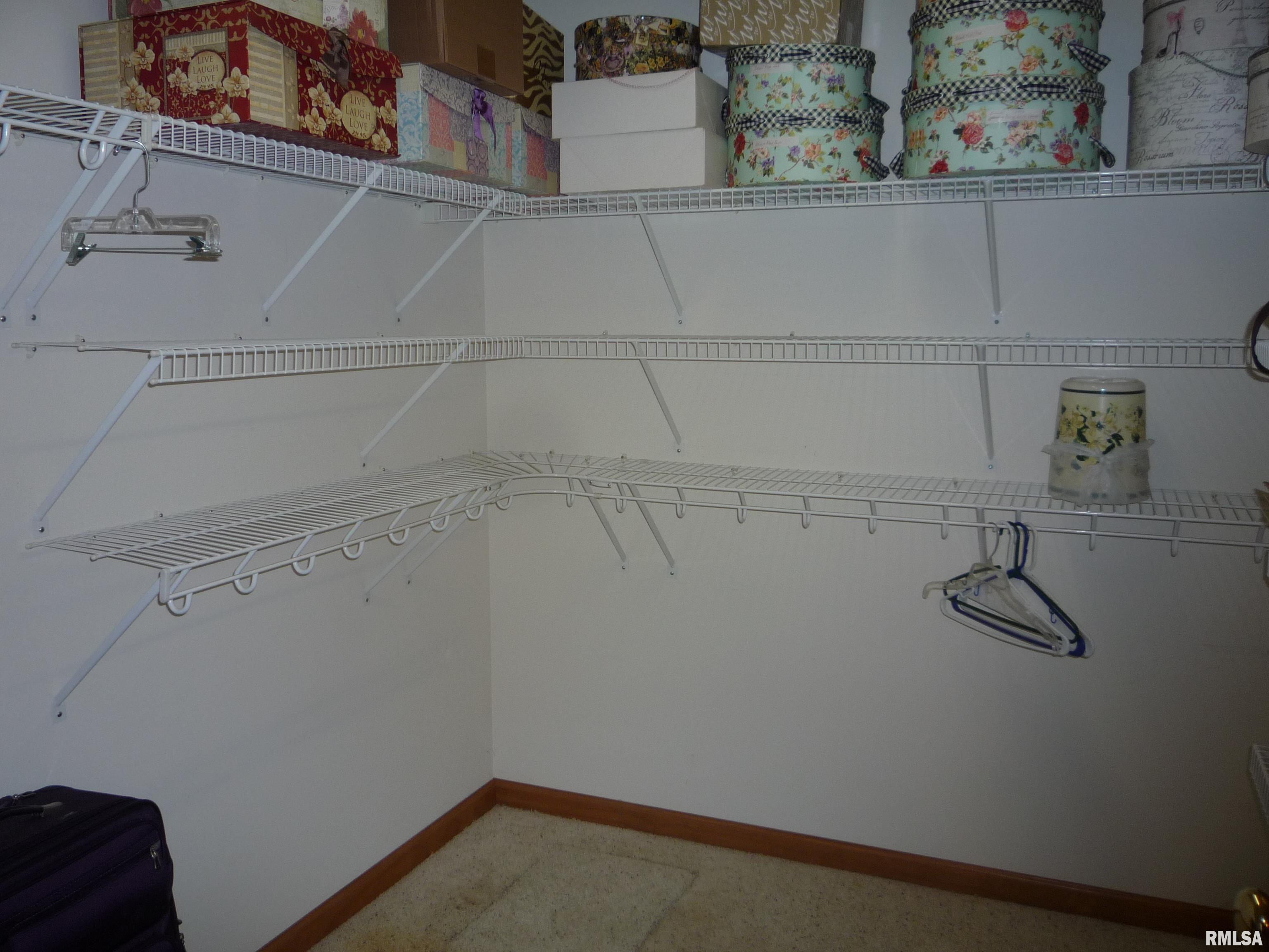 3501 Lytham Drive Springfield, IL 62712 - Photo 13 of 25 Gallery Image 13