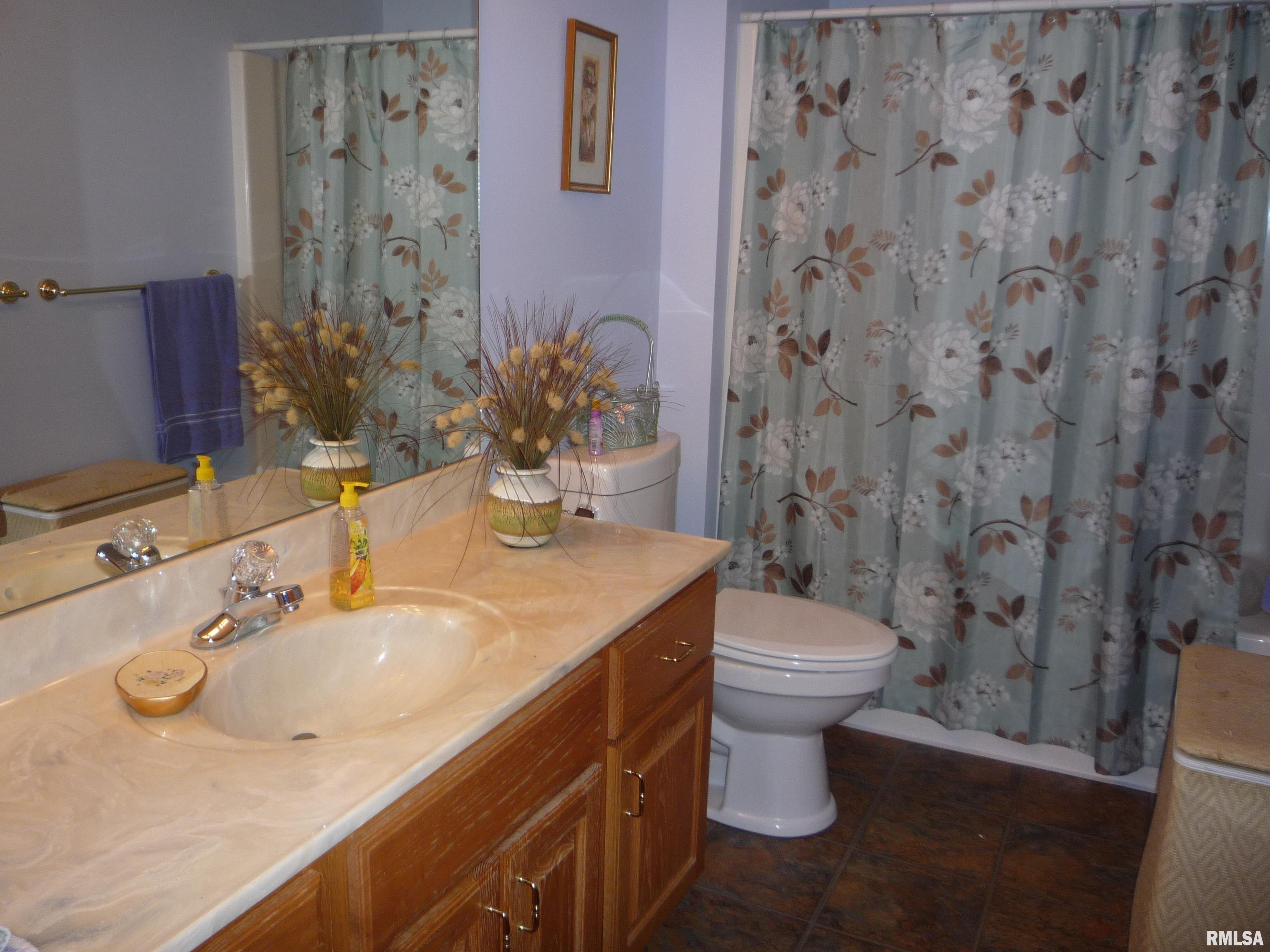 3501 Lytham Drive Springfield, IL 62712 - Photo 10 of 25 Gallery Image 10