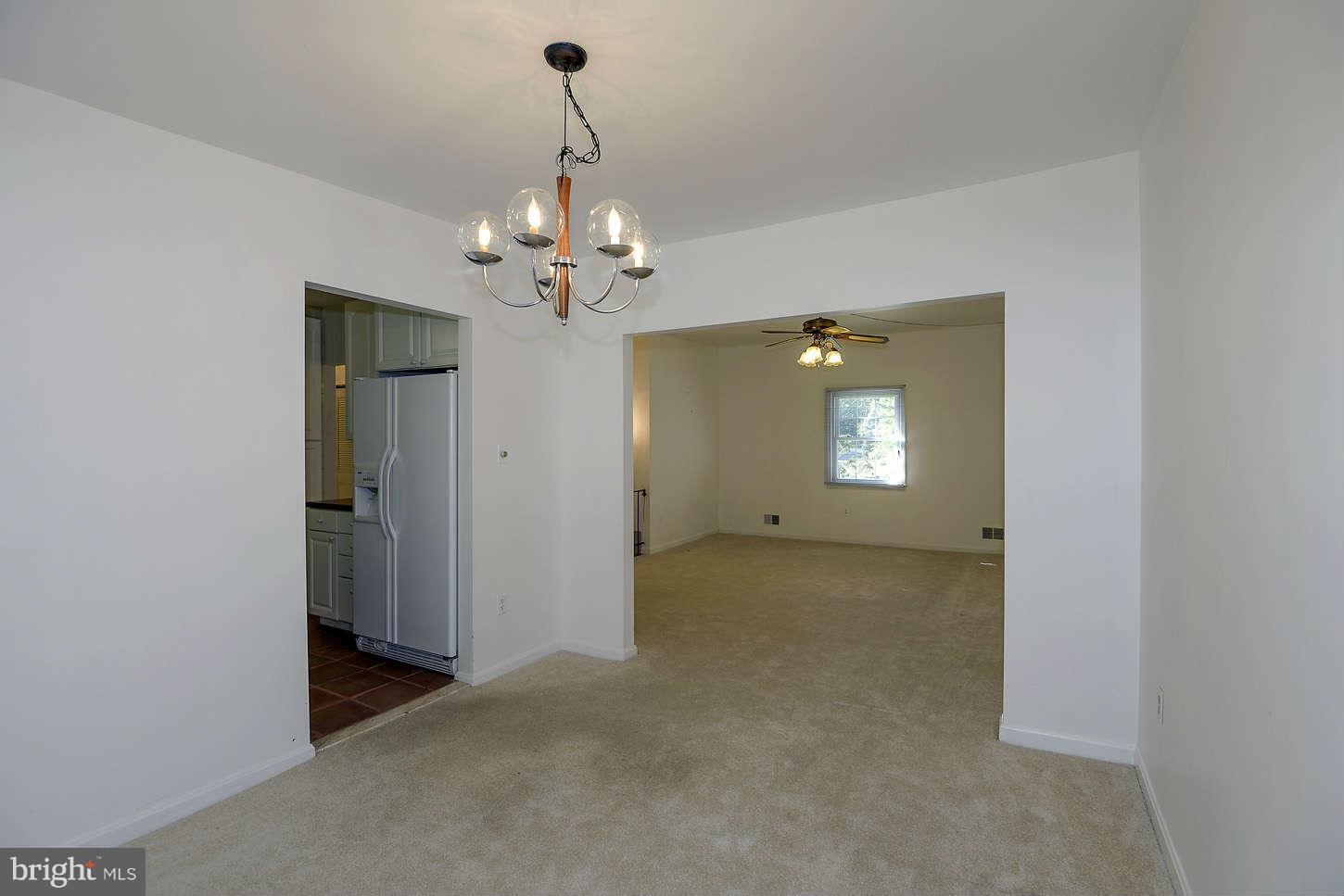 2100 Kings House Road Silver Spring, MD 20905 - Photo 9 of 18 Dining Room