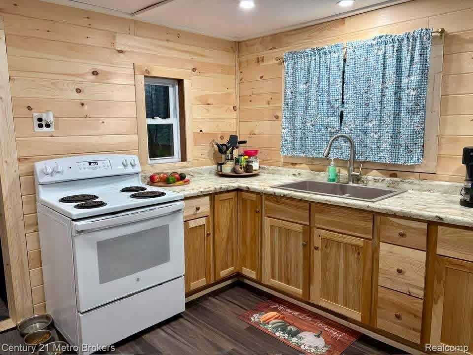 9551 Hall Road Atlanta, MI 49709 - Photo 14 of 36 IMG_1684.jpeg