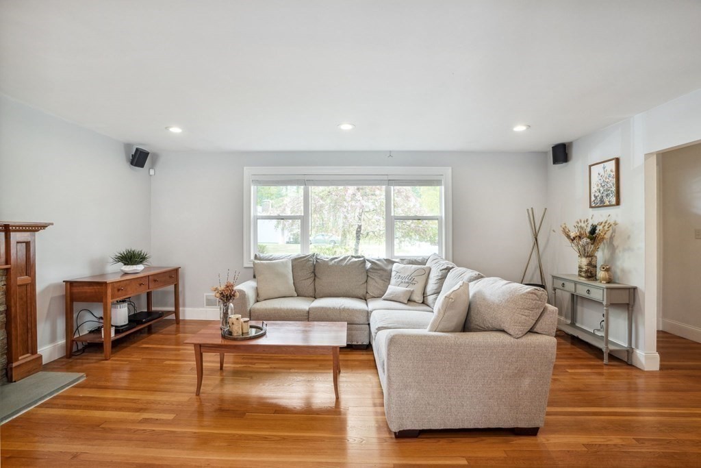 32 Red Barn Road Wayland, MA 01778 - Photo 5 of 27 a living room with furniture and a wooden floor
