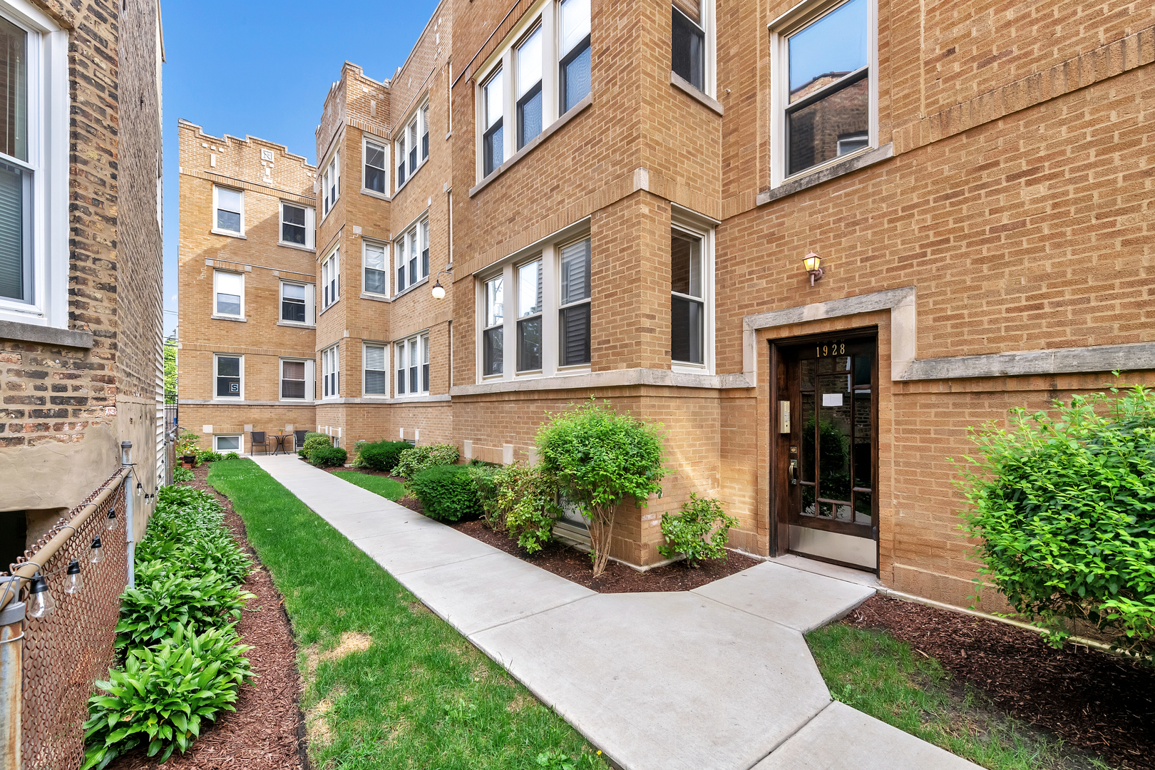 1928 West Addison Street, Unit 1N Chicago, IL 60613 - Photo 1 of 21