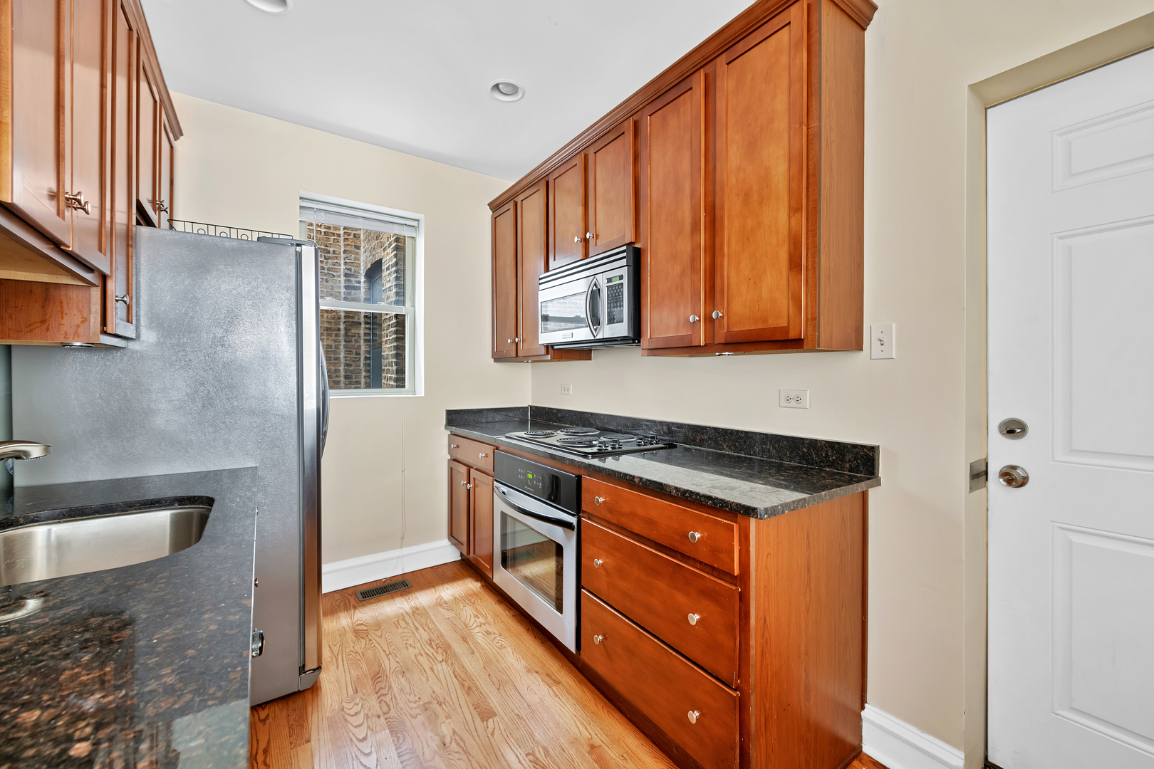 1928 West Addison Street, Unit 1N Chicago, IL 60613 - Photo 8 of 21