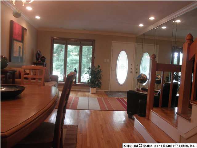 254 Woodrow Road Staten Island, NY 10312 - Photo 5 of 20 Additional Photo