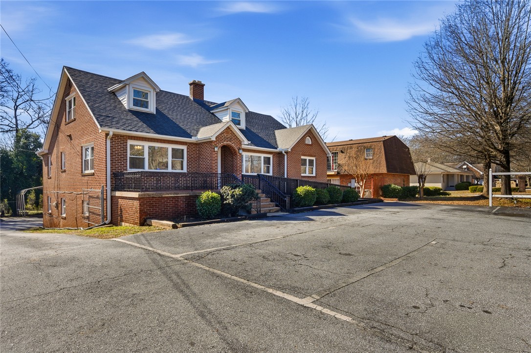 510 East Calhoun Street Anderson, SC 29621 - Photo 3 of 50