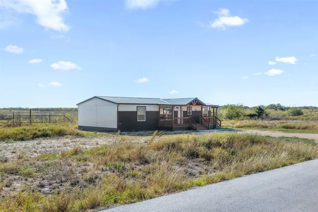 $332,656 | 141 Beckham Dr Dale, Dale, TX 78616