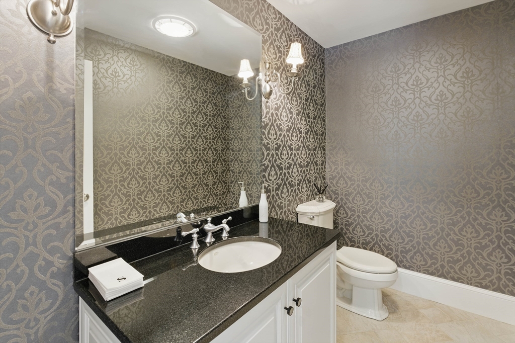 65 Saile Way North Andover, MA 01845 - Photo 11 of 42