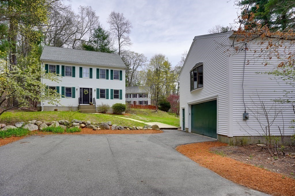 48 Riverhurst Road Billerica, MA 01821 - Photo 2 of 24 Gallery Image 2