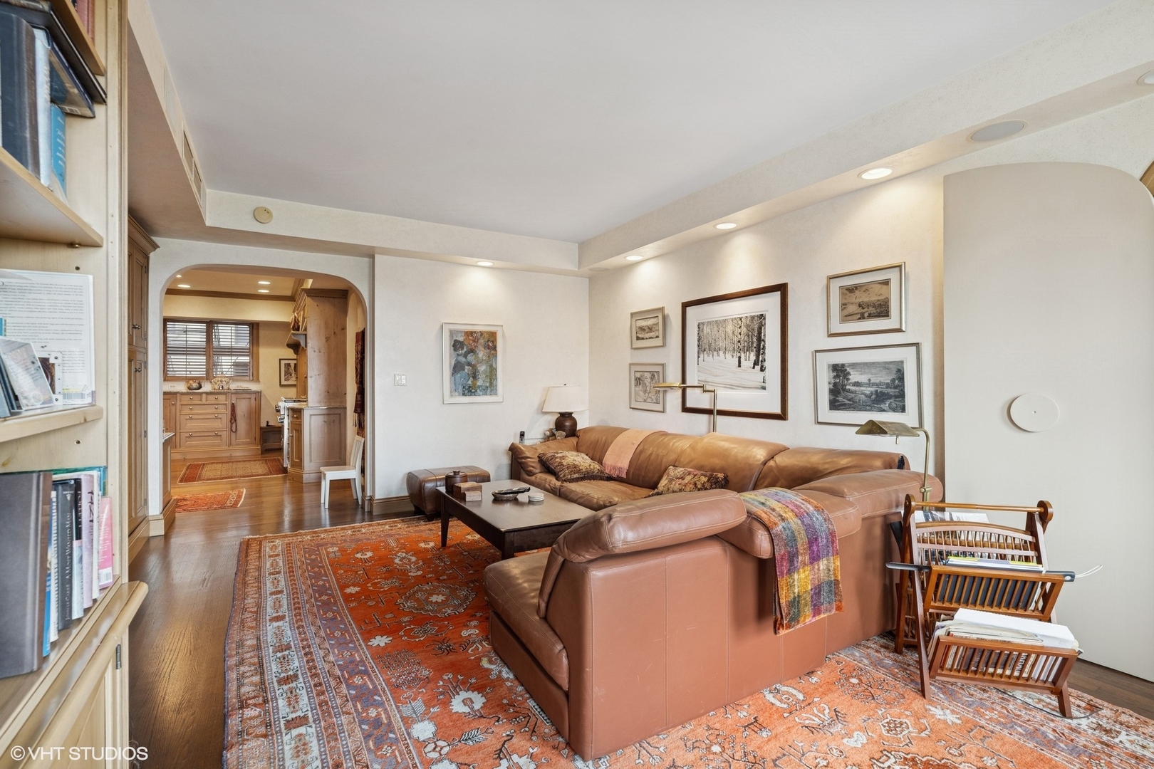3500 North Lake Shore Drive, Unit 7C Chicago, IL 60657 - Photo 13 of 36 a living room with furniture and a window