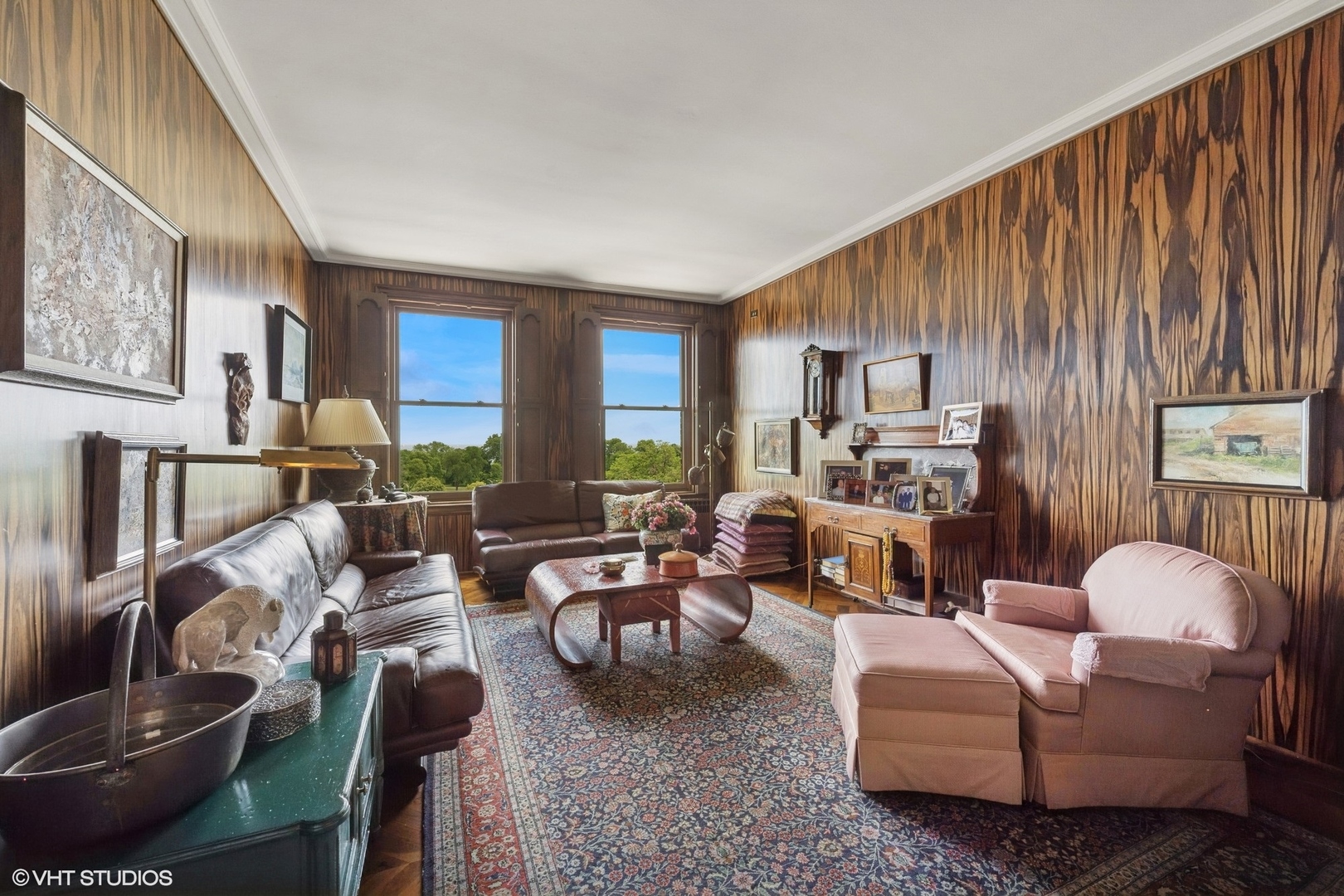 3500 North Lake Shore Drive, Unit 7C Chicago, IL 60657 - Photo 25 of 36 a living room with furniture fireplace and a flat screen tv