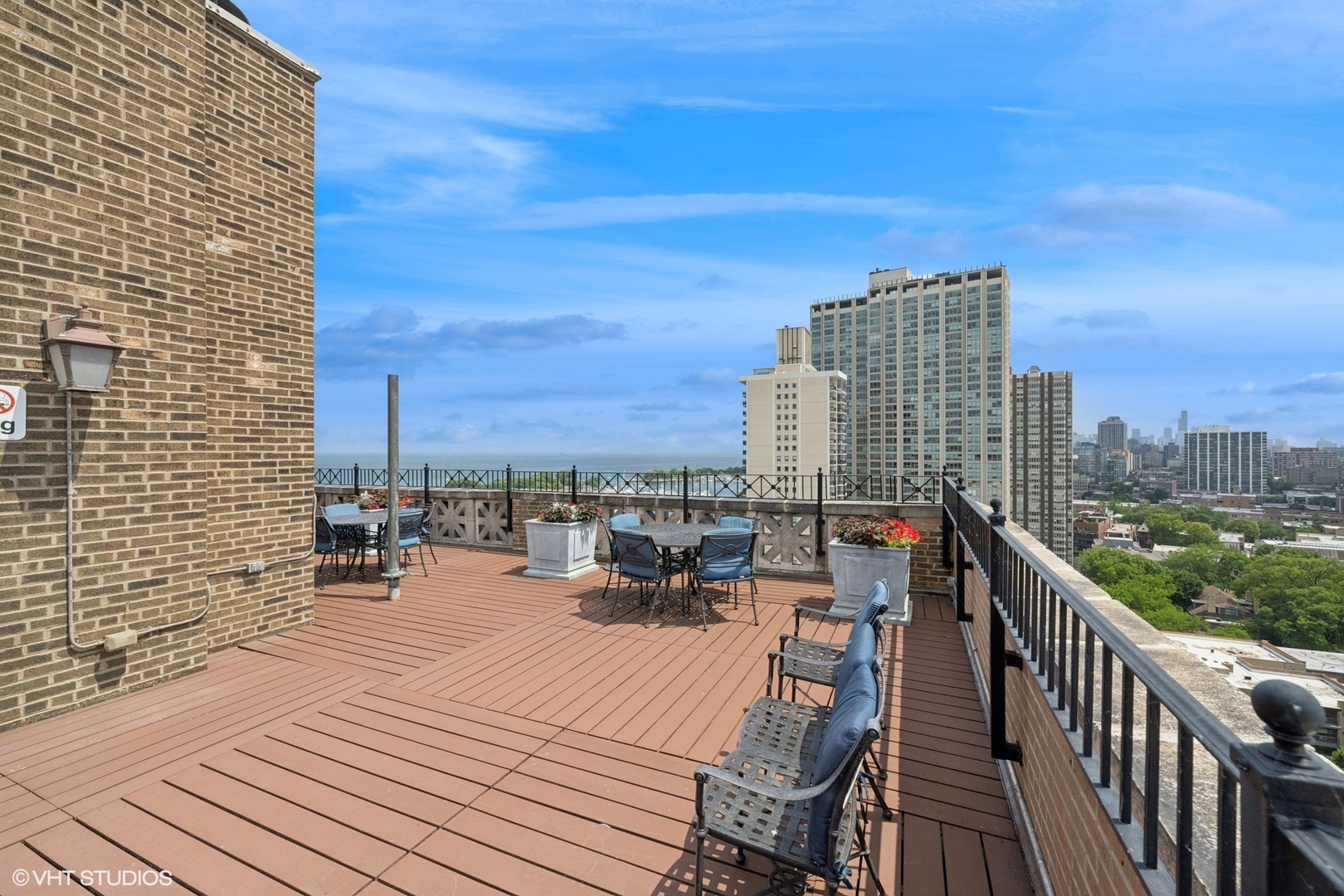 3500 North Lake Shore Drive, Unit 7C Chicago, IL 60657 - Photo 34 of 36 a view of balcony with city view