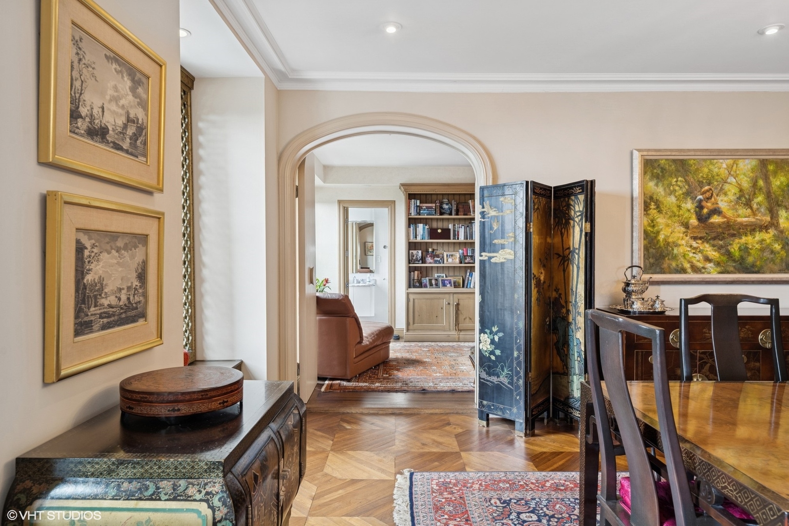 3500 North Lake Shore Drive, Unit 7C Chicago, IL 60657 - Photo 8 of 36 a living room with furniture and a flat screen tv