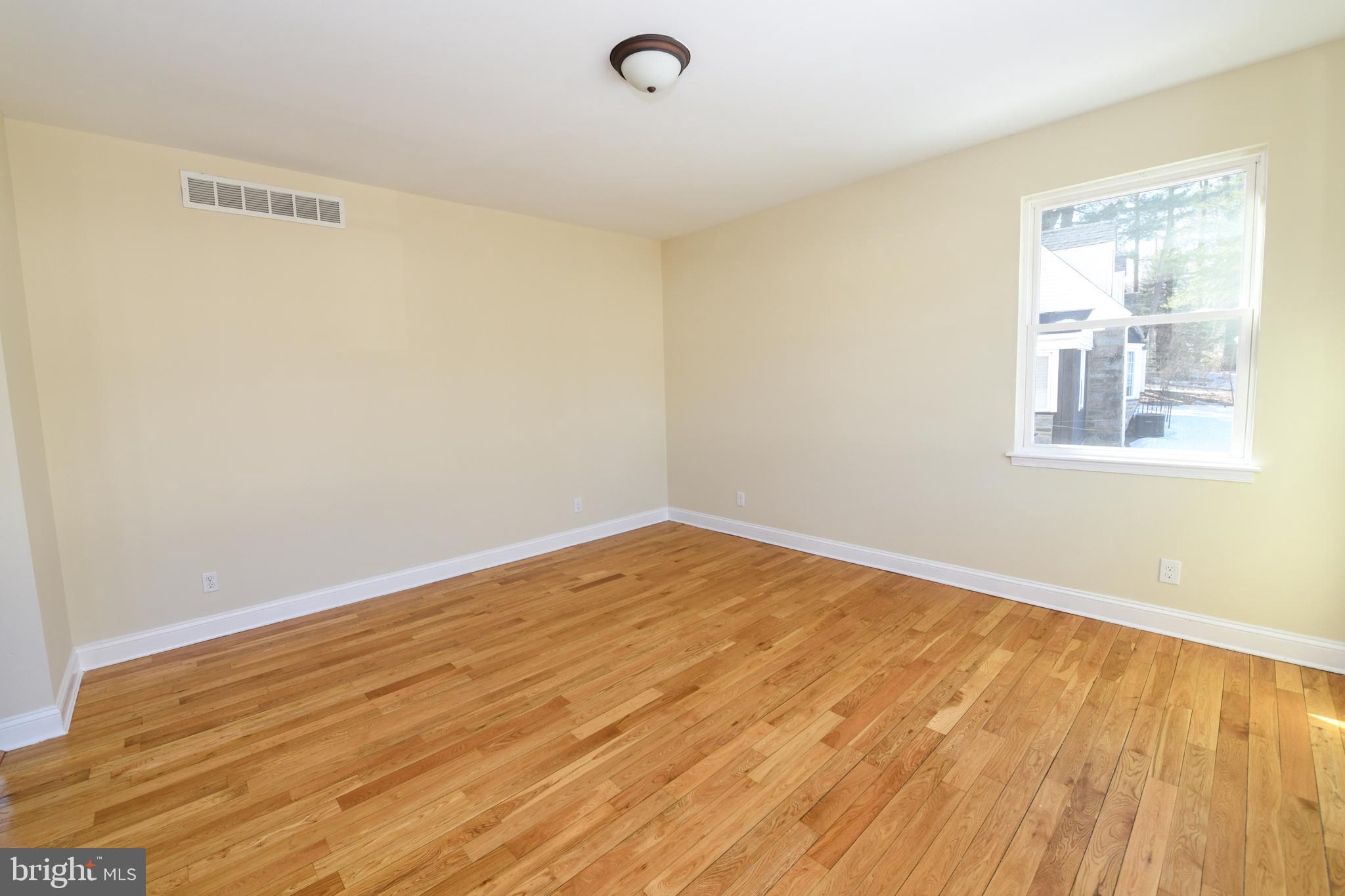 13499 Trevose Road Philadelphia, PA 19116 - Photo 15 of 77