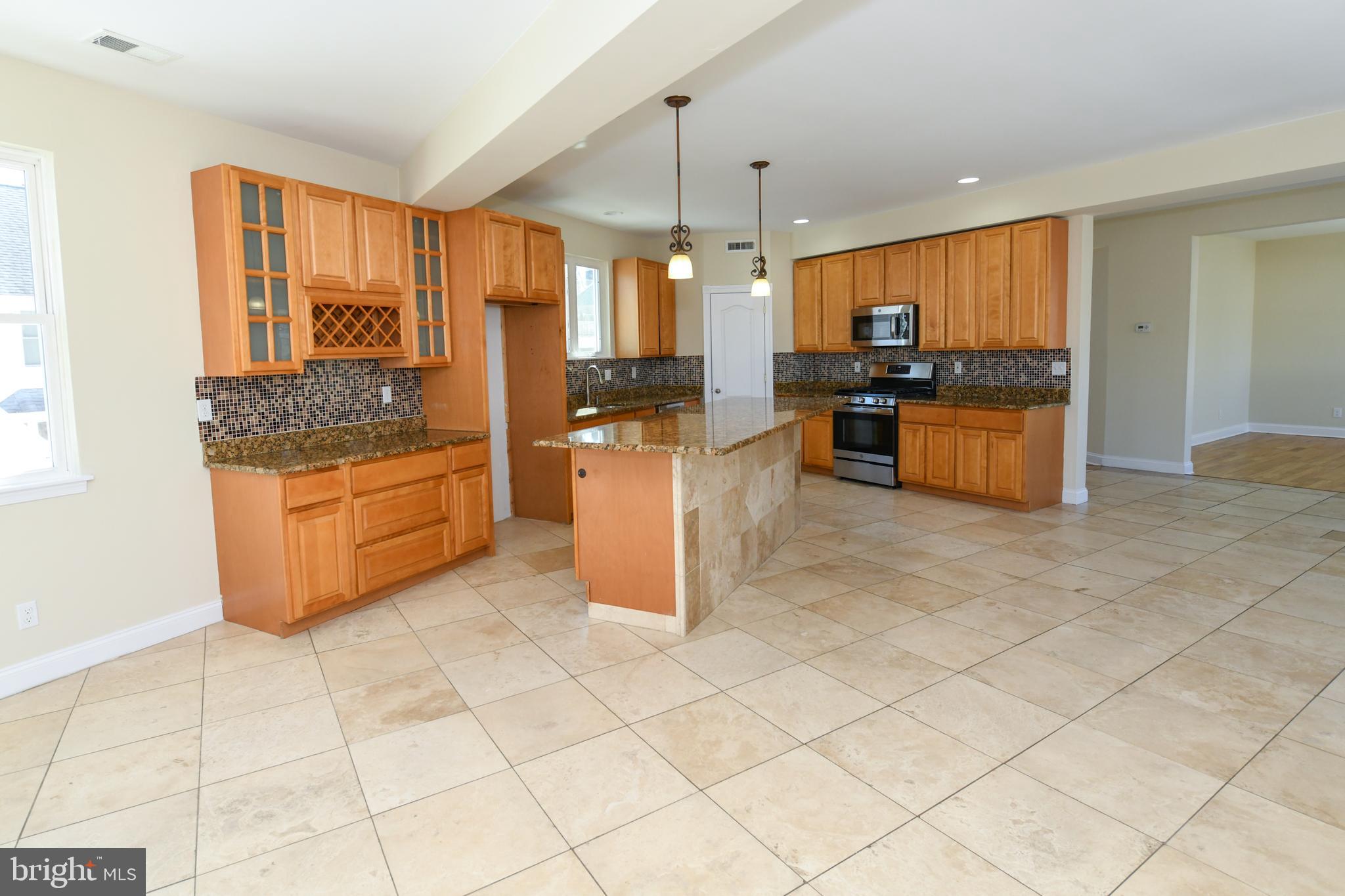 13499 Trevose Road Philadelphia, PA 19116 - Photo 4 of 77