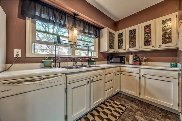 $190,000 | 104 Baldwin Street, Belton, MO 64012