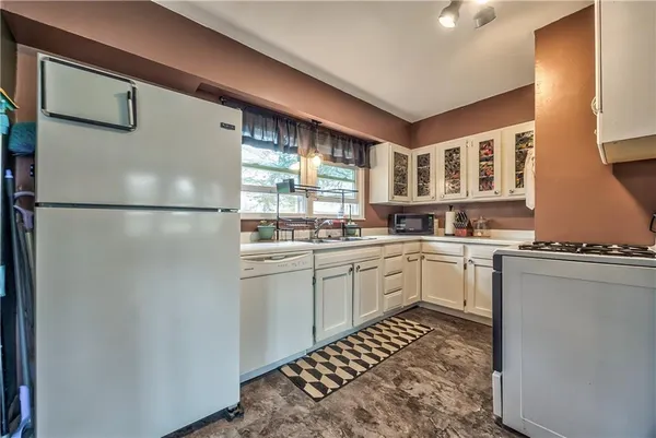 $190,000 | 104 Baldwin Street, Belton, MO 64012