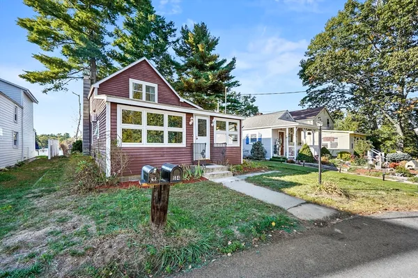 $489,900 | 62-43 Wilders Grove Road, Newton, NH 03858