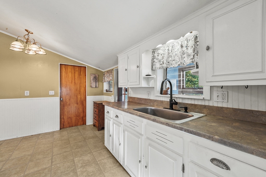 62-43 Wilders Grove Road Newton, NH 03858 - Photo 21 of 42